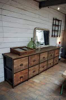 Çok Çekmeceli Ahşap Konsol Modeli CN 1005